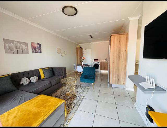 2 BEDROOM APARTMENT FOR SALE IN SILVER LAKES